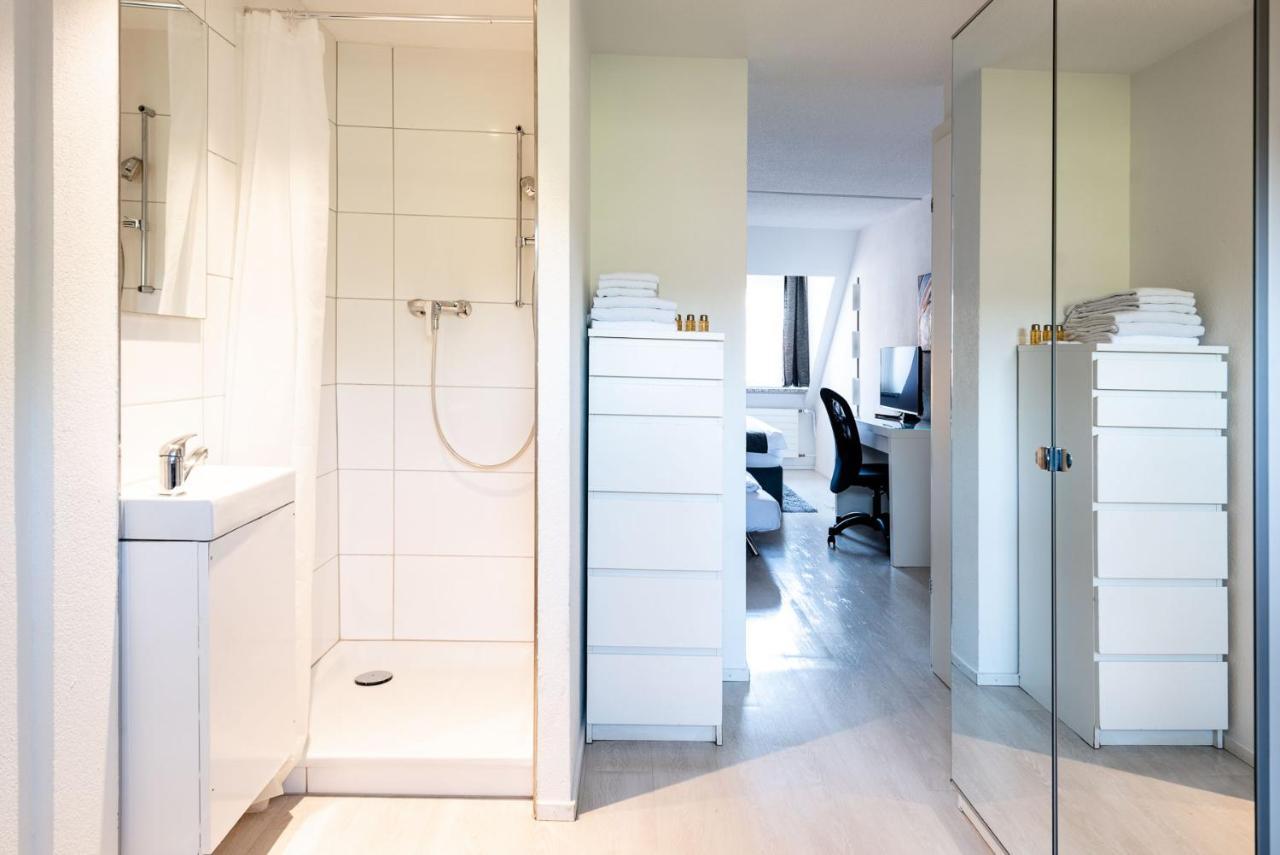 Iq130 Guesthouse Цюрих Екстериор снимка