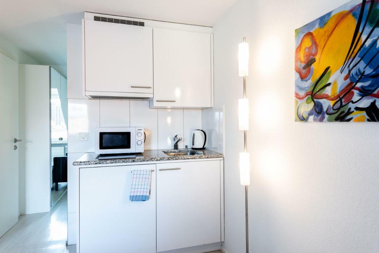 Iq130 Guesthouse Цюрих Екстериор снимка