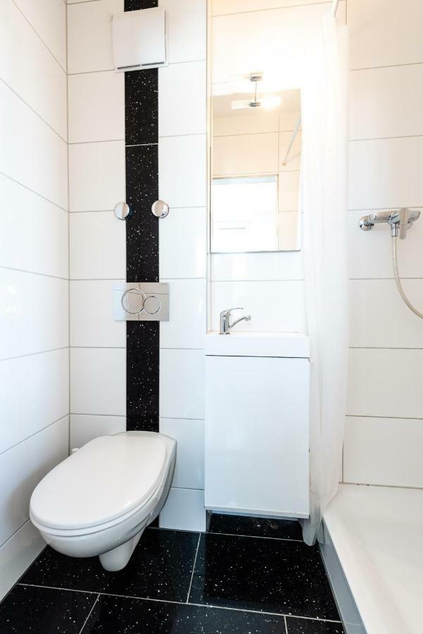 Iq130 Guesthouse Цюрих Екстериор снимка